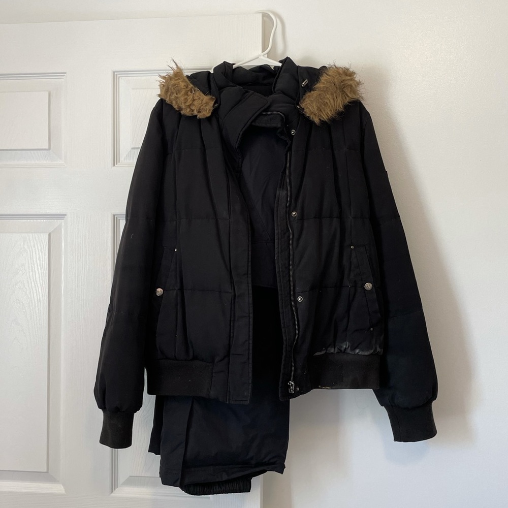 • ski coat •